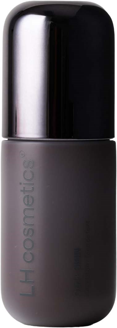 En sort og grå flaske med blank sort top, mærket LH Cosmetics.