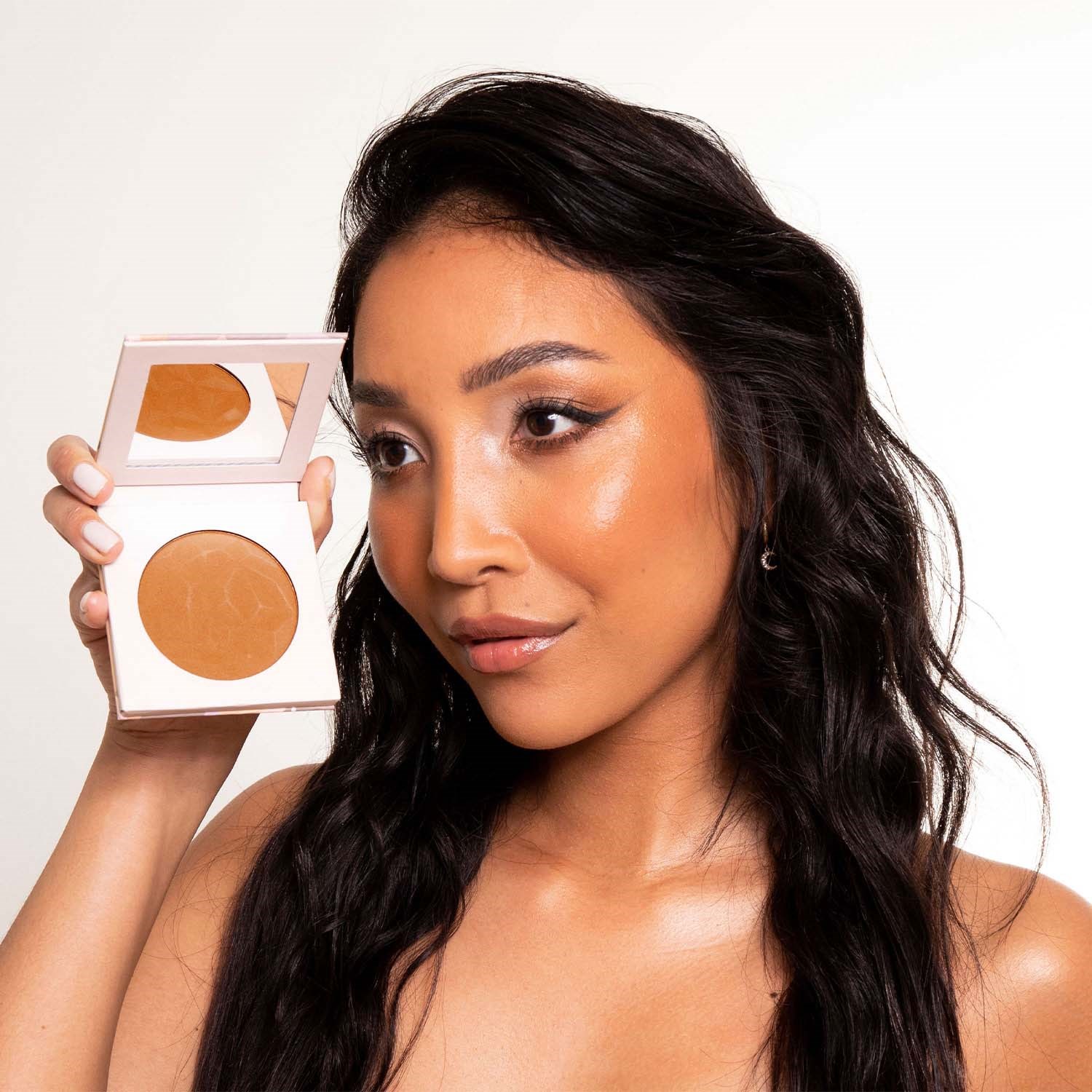 LH cosmetics LH cosmetics Infinity Bronzer Endless Infinity Bronzer (obrázok 3)