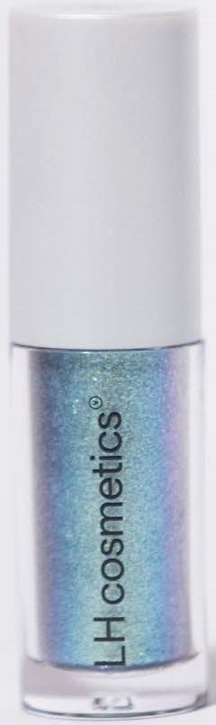 Glansigt nagellack i holografiskt blå färg med vit kork.