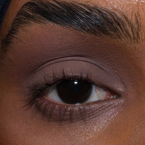 Тени для век LH Cosmetics The Single Matte Eyeshadow матовые, оттенок Ghosted — фото 3