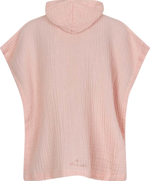 Een lichtroze, getextureerde poncho met capuchon, losse pasvorm en zacht materiaal. Geen zichtbare patronen.