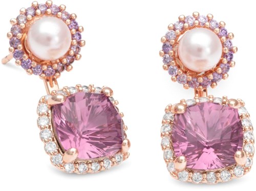 Eleganta örhängen med pärla upptill och rosa ädelstenar omgivna av små diamanter.