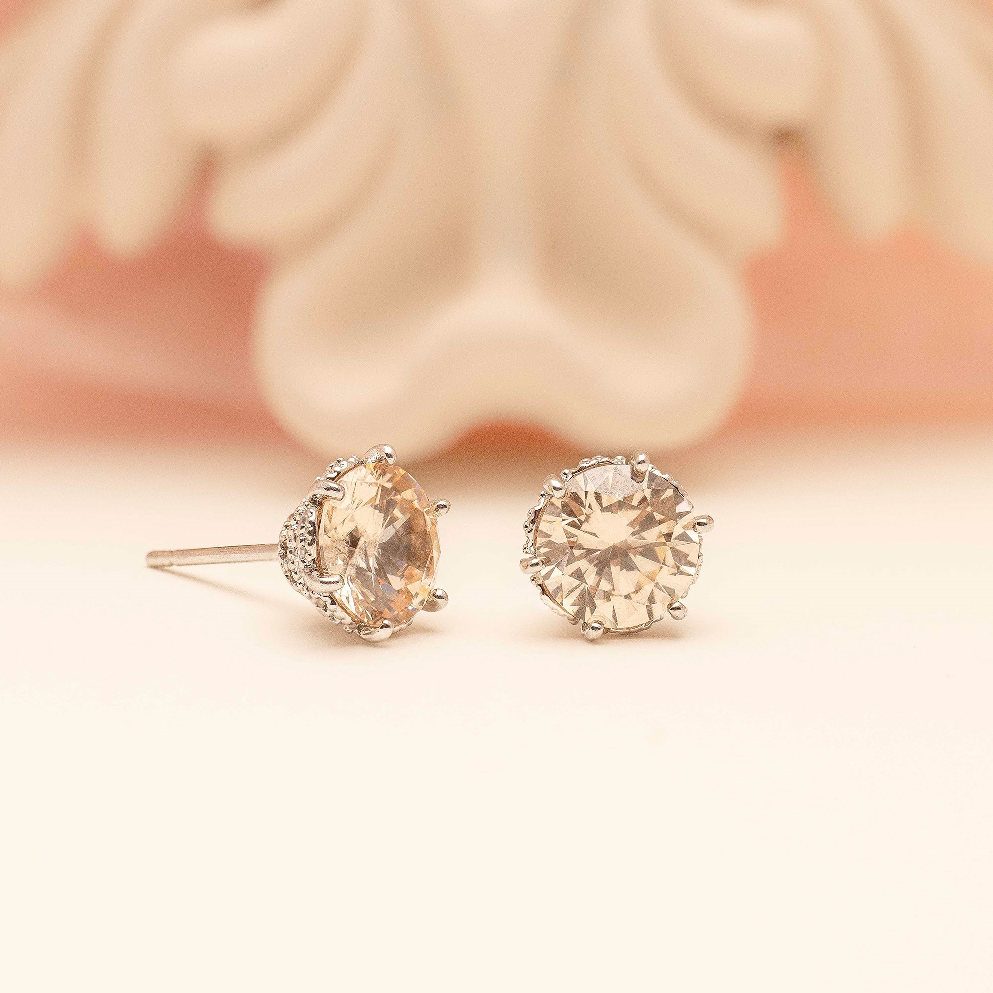 Lily and Rose Petite Elenora Earrings Champagne mist (obrázok 3)