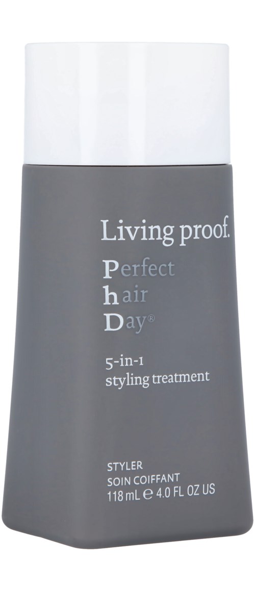En grå flaska med vit lock, märkt 'Living proof' och 'Perfect hair Day, 5-in-1 styling treatment.'