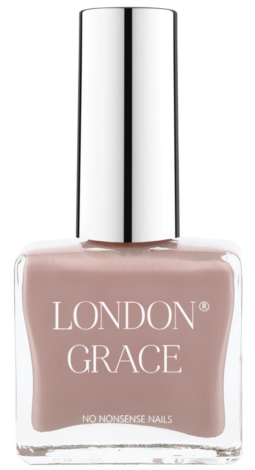 Een fles lichtroze nagellak met de tekst 'London Grace' en een zilveren dop.