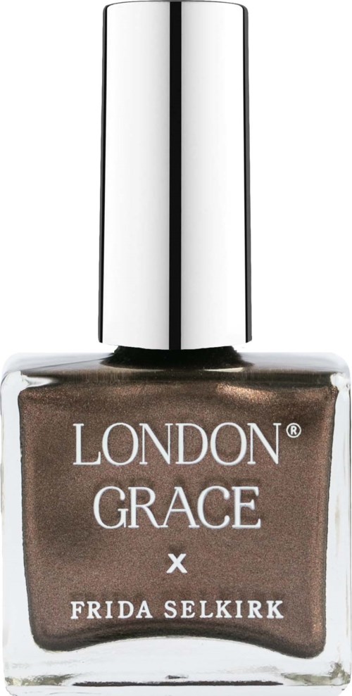 En flaska nagellack med silverlock, märkt "LONDON GRACE x FRIDA SELKIRK," i brunt.
