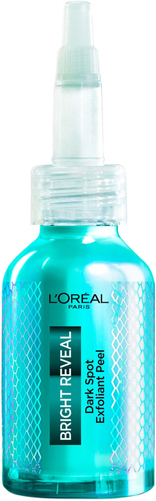 En liten blå flaska med spraymunstycke, märkt L'Oreal Bright Reveal Dark Spot Exfoliant Peel.