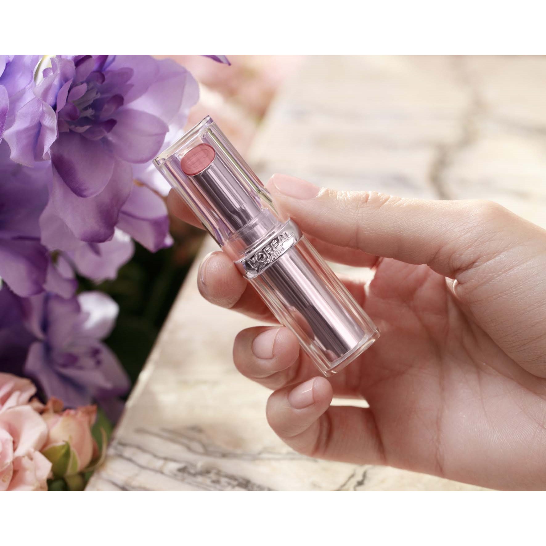 Alternativ bild 1 för Loreal Paris Glow Paradise Balm-in-Lipstick 352 Watermelon Dream