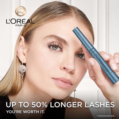 L'Oréal Paris logo en een vrouw die mascara aanbrengt, promoten langere wimpers tot 50%.