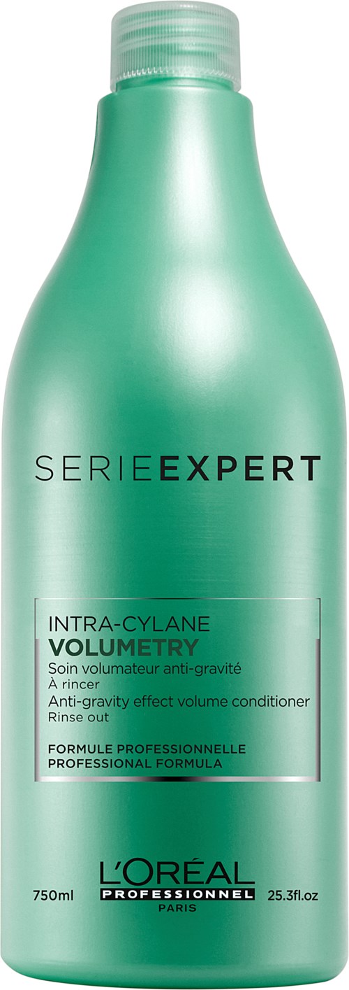Zielona butelka szamponu L'Oréal oznaczona 'Serie Expert Intra-Cyclane Volumetry' do objętości i pielęgnacji włosów, pojemność 750 ml.