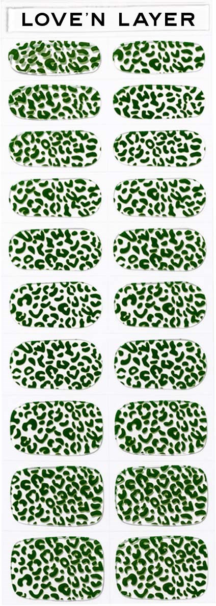 Grüne Leopardenmuster-Nagelaufkleber in Reihen, oben mit 'LOVE'N LAYER' beschriftet.