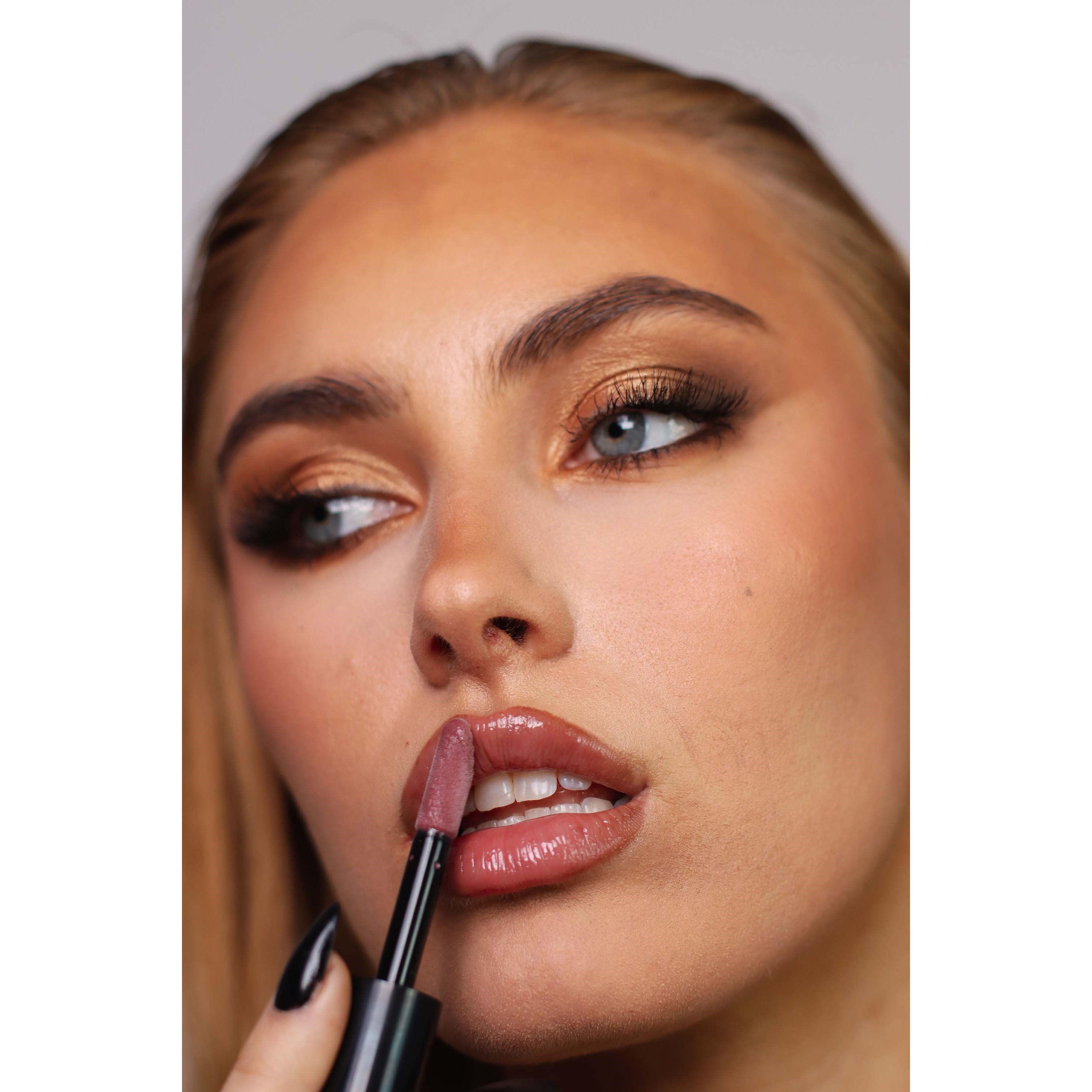 LOWD Cosmetics Gloss N' Go Lipgloss Confident (obrázok 6)