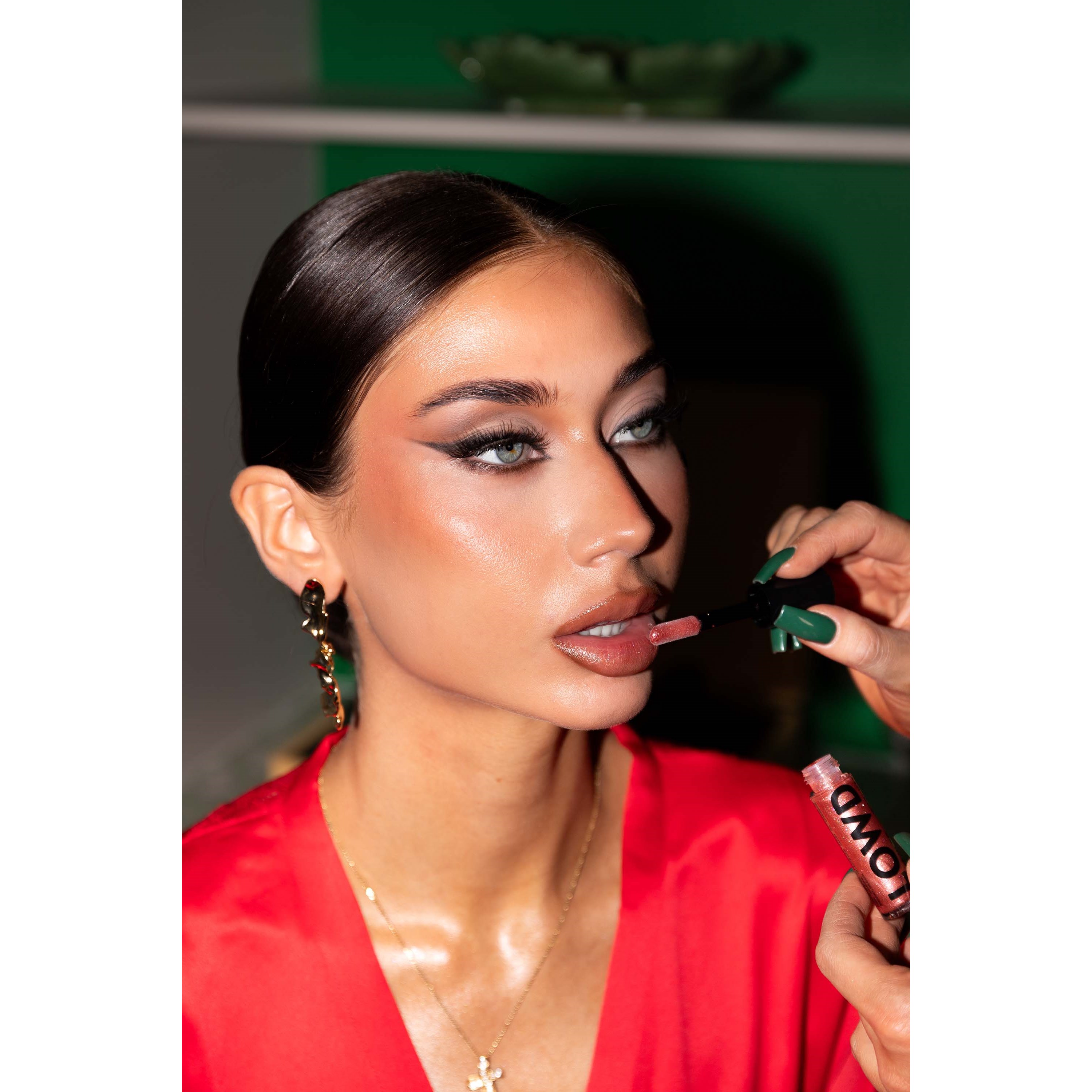 LOWD Cosmetics Gloss N' Go Lipgloss Who, me? (obrázok 9)