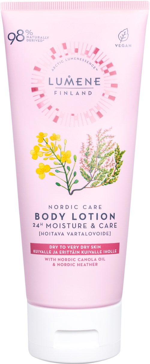 Rosa kroppslotionrör med gula och gröna växtbilder, text som lyfter fram nordisk vård och återfuktning för torr hud.