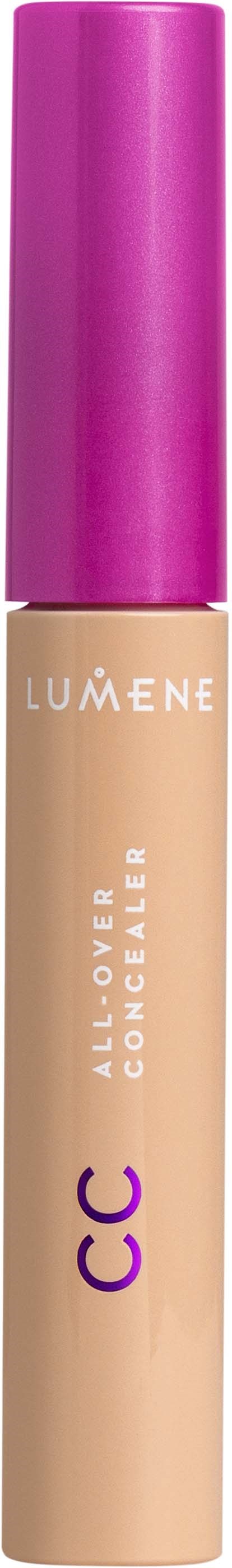 En beige skjultstift med lilla cap og hvit og lilla tekst, merket Lumene All-Over CC.