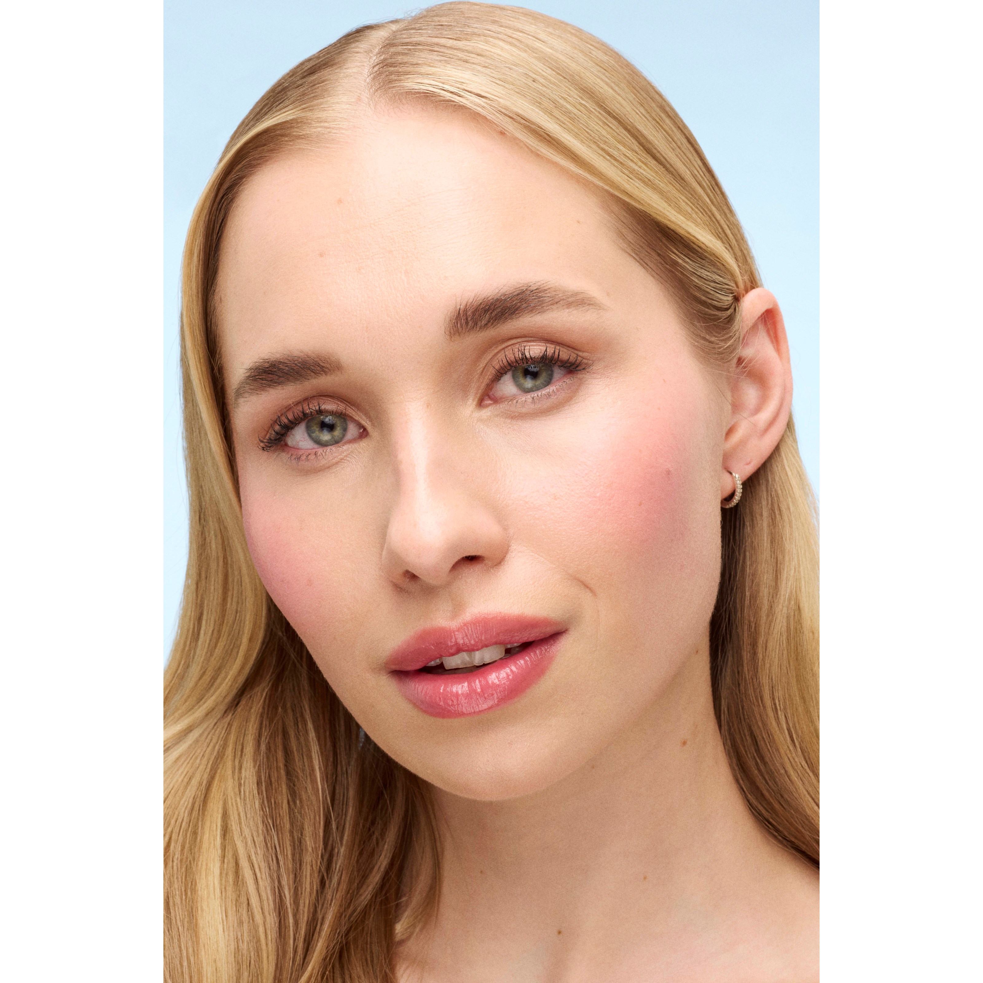 Lumene Invisible Illumination Liquid Blush Berry Nectar (obrázok 4)