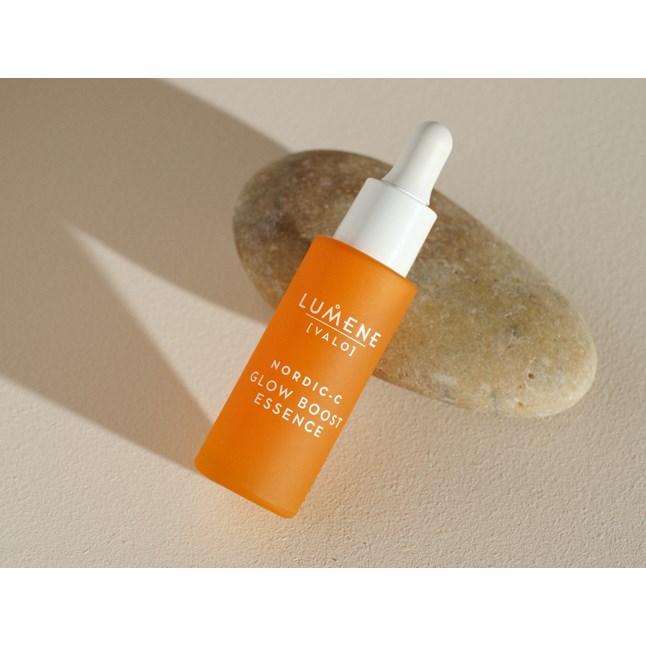 Alternativ bild 1 för Lumene Nordic-C Glow Boost Essence 30 ml