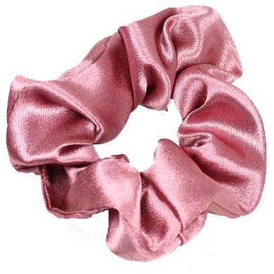 By Lyko Enfärgad Scrunchie I Silklook Old pink