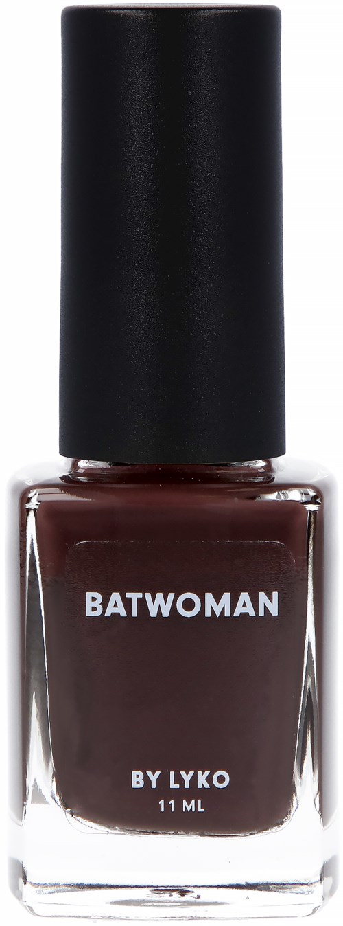 En brun nagellacksflaska märkt 'BATWOMAN BY LYKO' med svart lock.