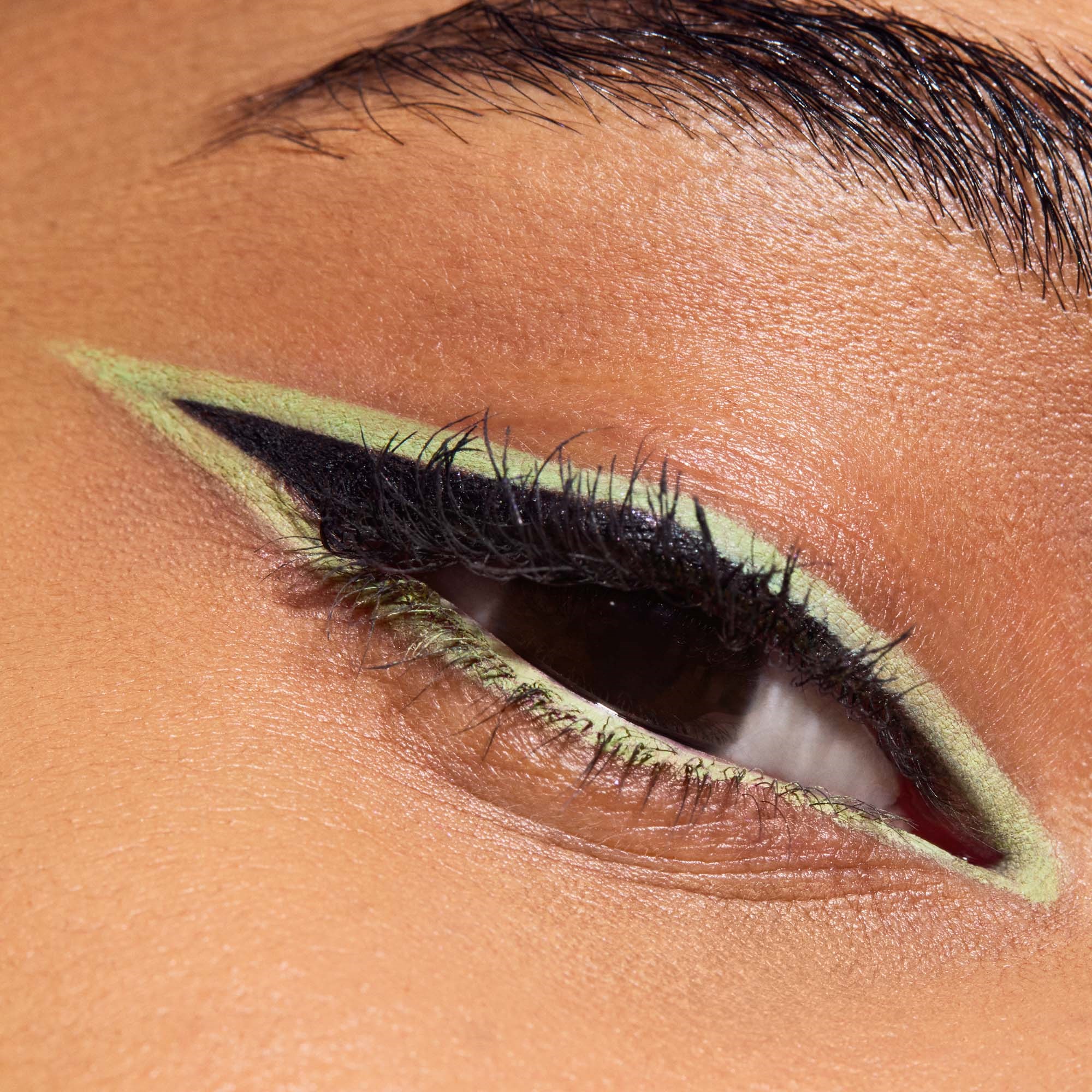 MAC Cosmetics Colour Excess Gel Pencil Eyeliner Minty Fresh (obrázok 3)