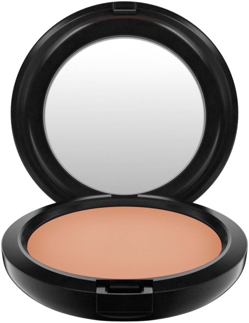 En kompakt åben makeup-spejl med en ferskenfarvet pudder indeni. Låget er åbent, viser spejl og pudder.