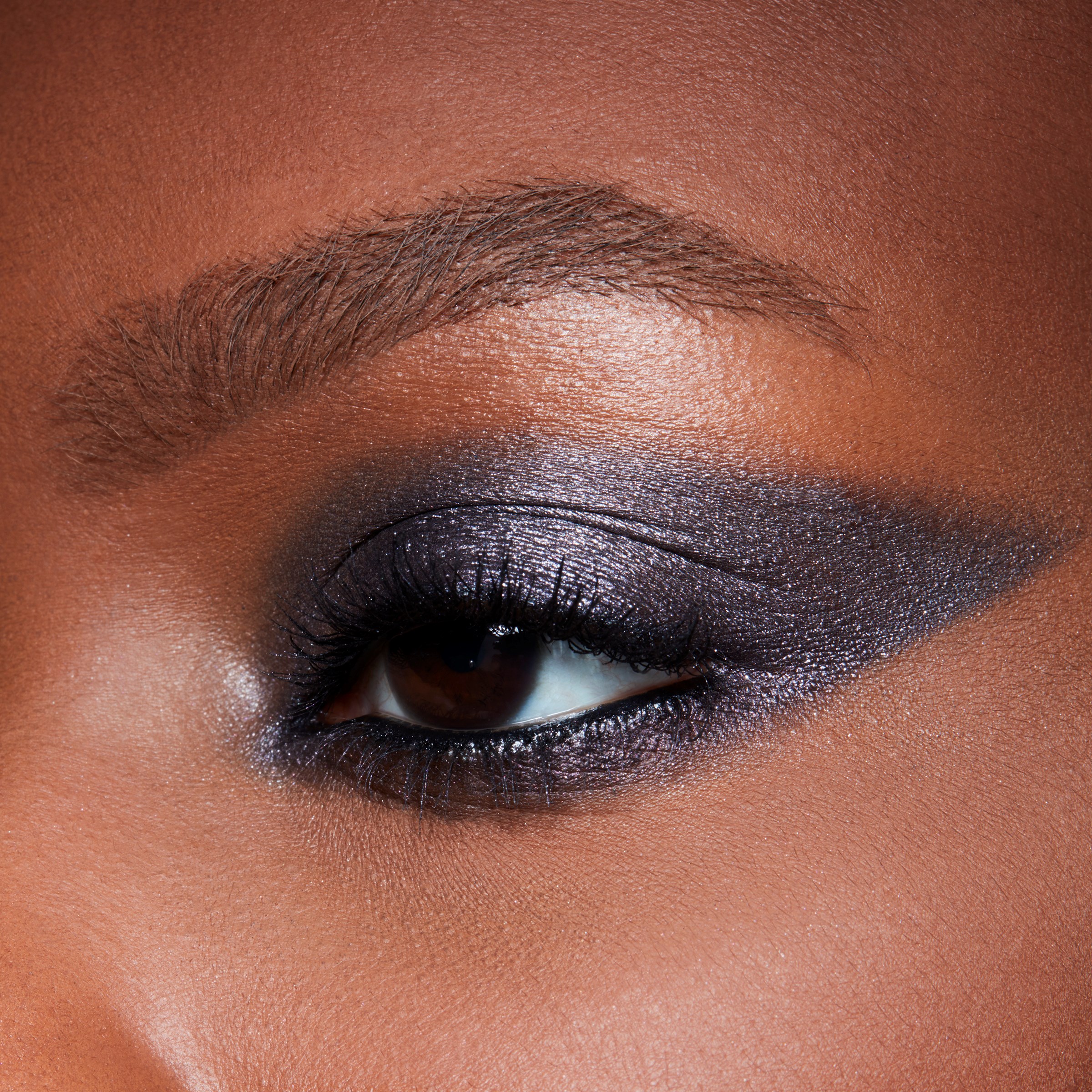 MAC Cosmetics Extra Dimension Single Eyeshadow Fathoms Deep (obrázok 3)