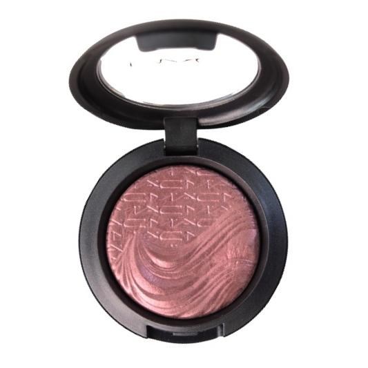 Läs mer om MAC Cosmetics Extra Dimension Eye Shadow Rich Core