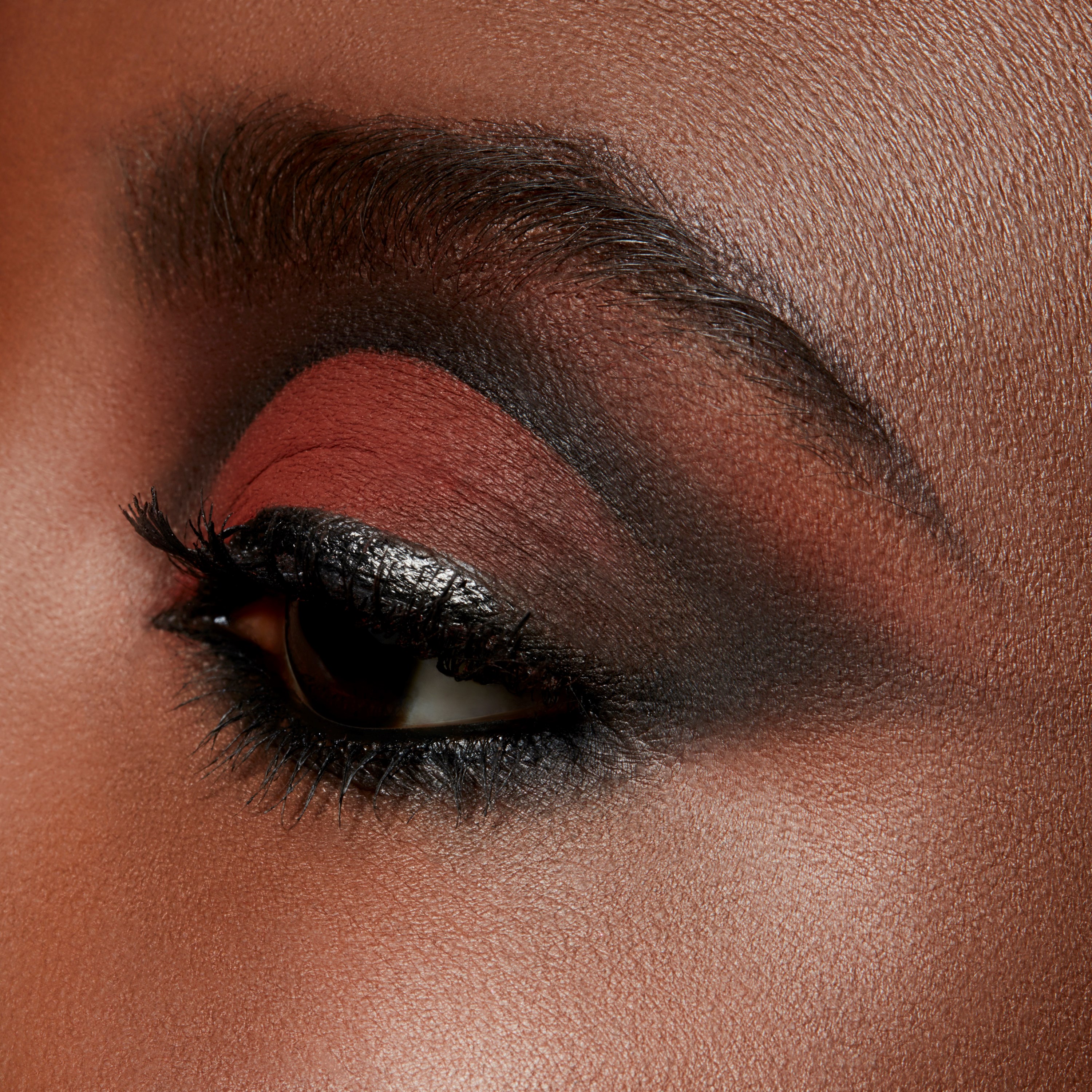 MAC Cosmetics Powder Kiss Powder Kiss Single Eyeshadow Devoted To Chil (obrázok 5)