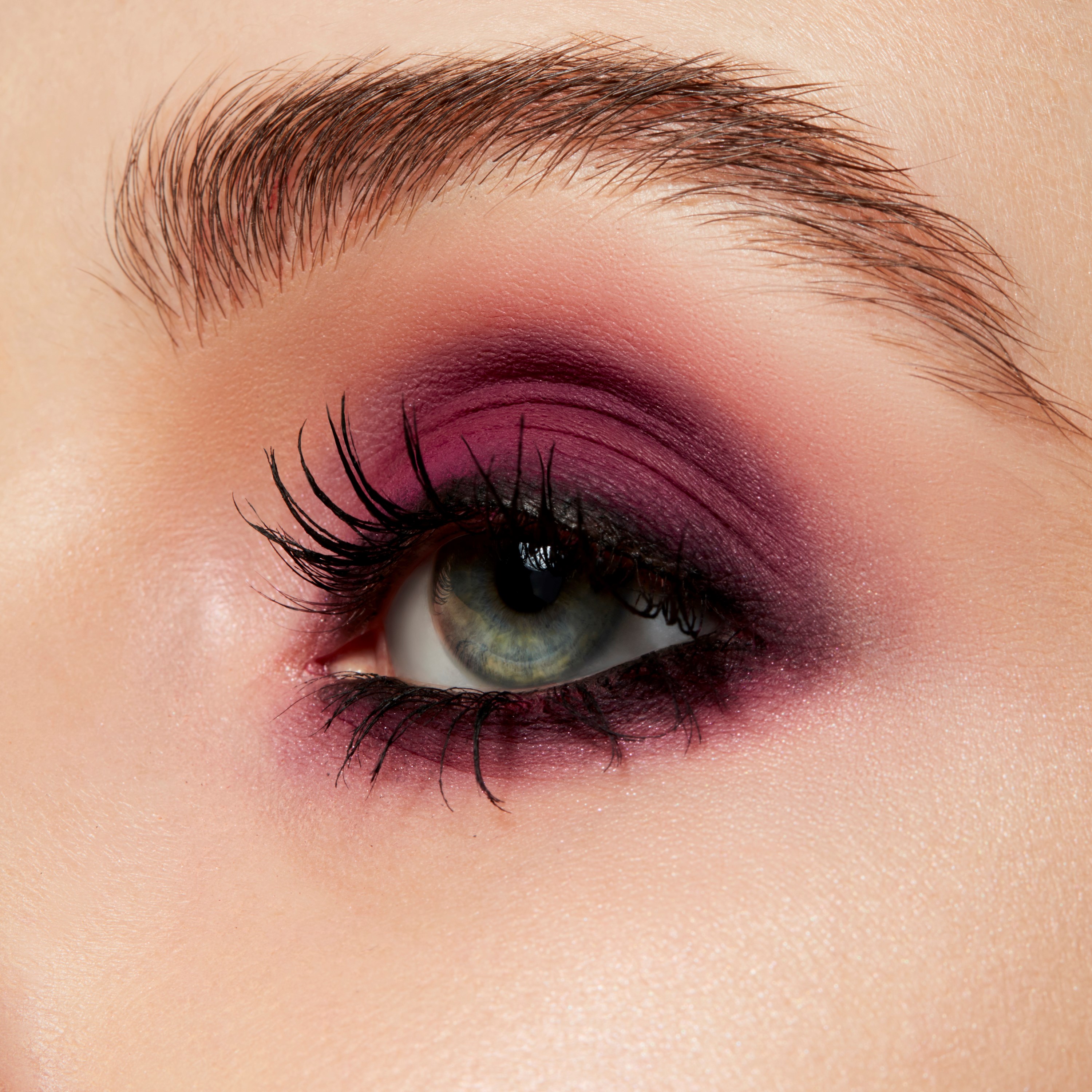 MAC Cosmetics Powder Kiss Powder Kiss Single Eyeshadow Lens Blur (obrázok 3)