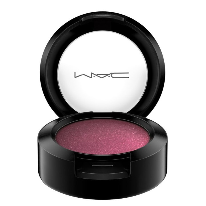 Läs mer om MAC Cosmetics Frost Eye Shadow Cranberry