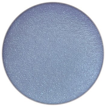 Ein runder Lidschatten in schimmerndem Hellblau.