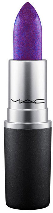 Een paarse lipstick in een zwart-zilveren houder met MAC-logo.
