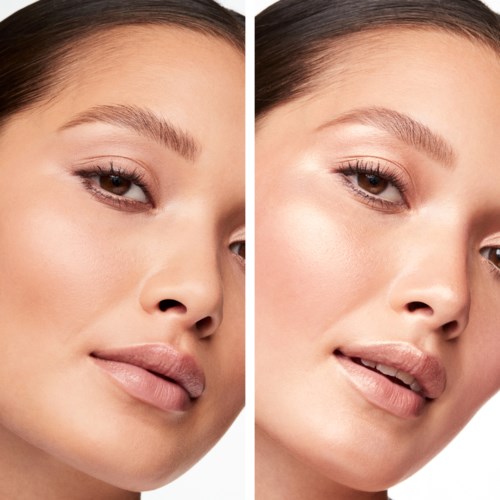 To billeder ved siden af hinanden viser en kvinde med naturlig makeup. Hun har klar hud, fyldige øjenbryn og lyserøde læber.