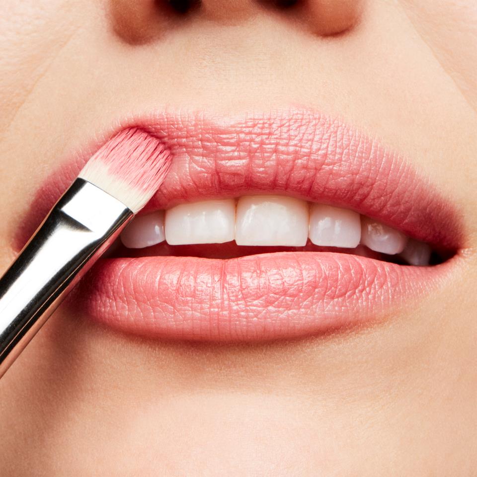 MAC Cosmetics Lustre Lipstick Politely Pink 
