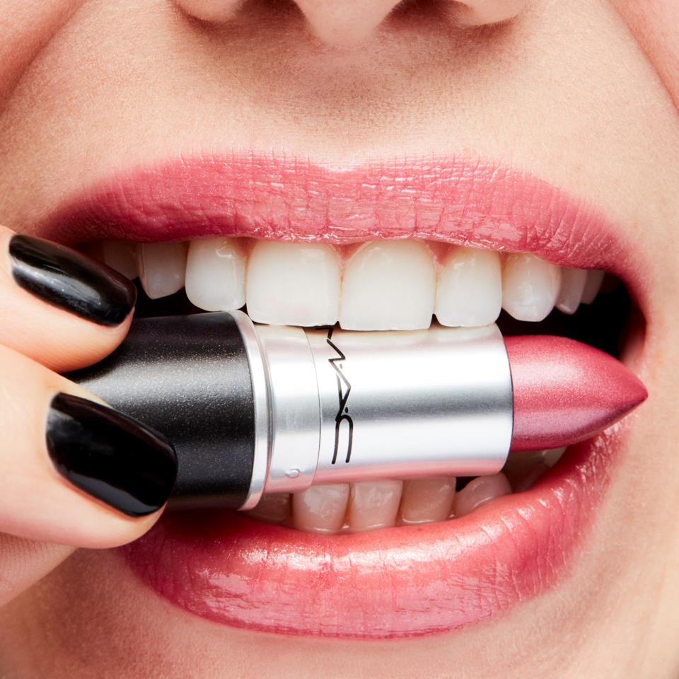 MAC Cosmetics Lustre Lipstick Sweetie 