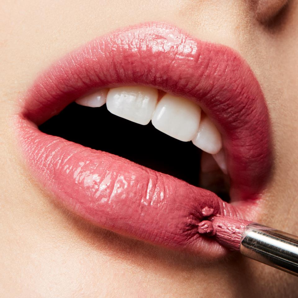 MAC Cosmetics Lustre Lipstick Syrup 