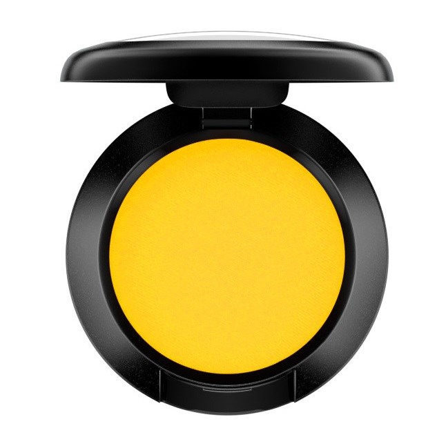Läs mer om MAC Cosmetics Matte Eye Shadow Chrome Yellow