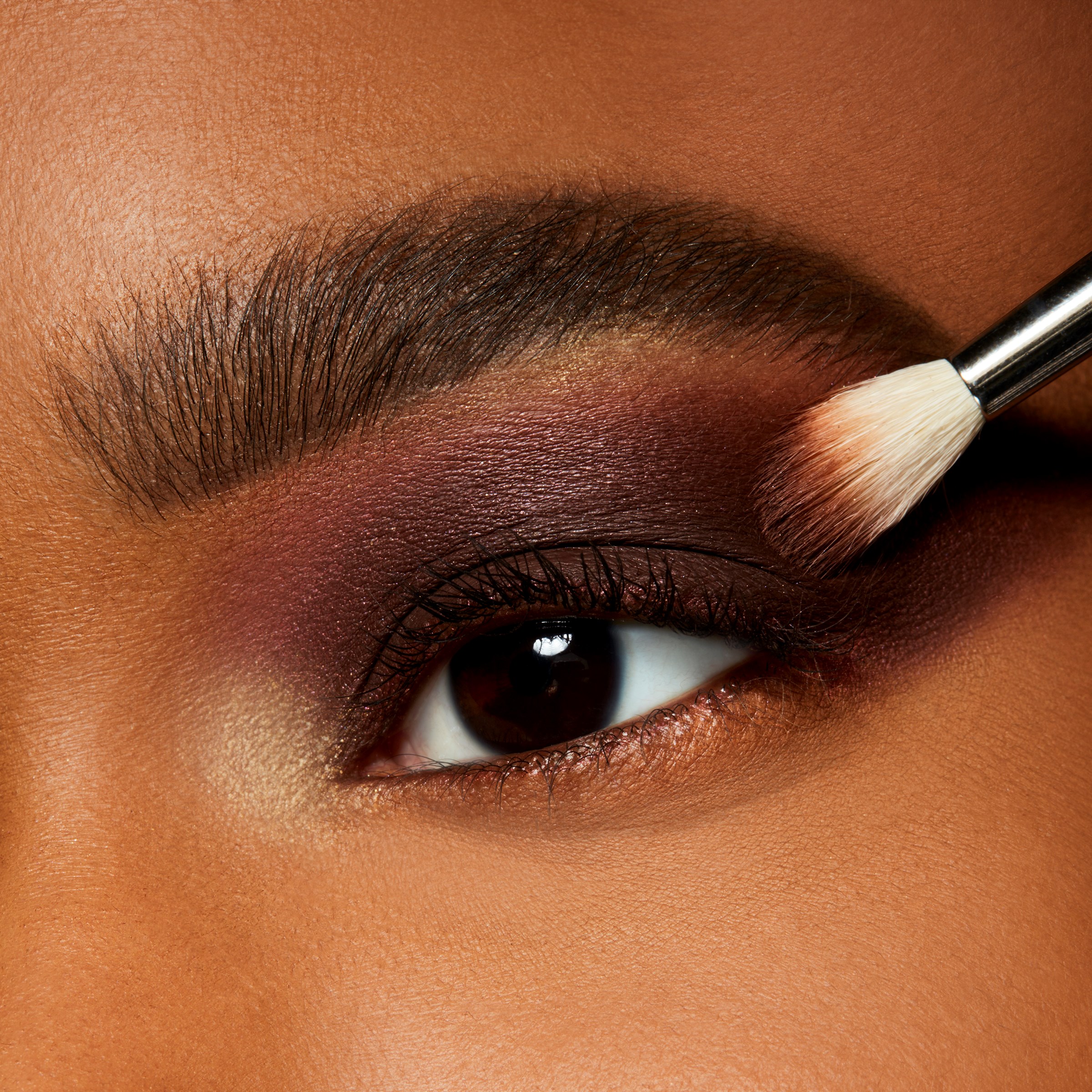 MAC Cosmetics Matte Eye Shadow Embark (obrázok 3)