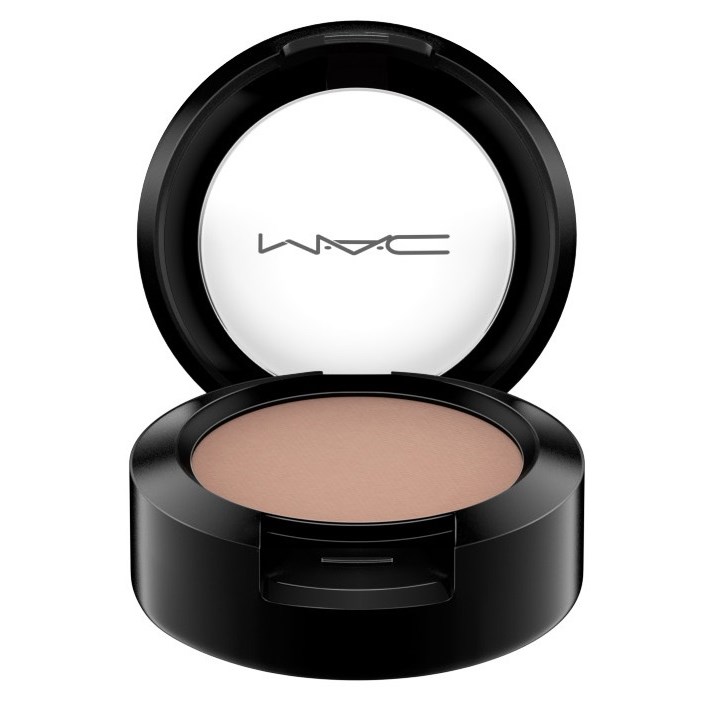 Läs mer om MAC Cosmetics Matte Eye Shadow Wedge