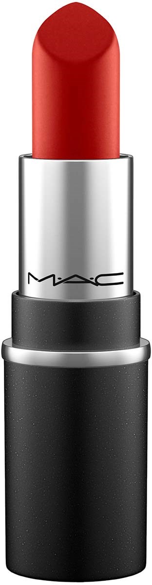 Ein roter Lippenstift in einer Silber- und schwarzen Hülse, mit MAC-Logo auf dem Silberteil.