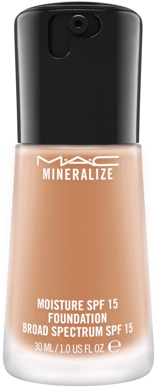 En flaska MAC Mineralize Moisture SPF 15 Foundation, med en svart lock och beige vätska inuti.