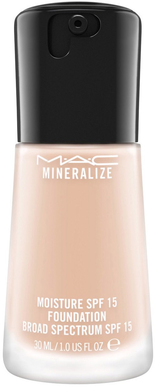 En flaska MAC Mineralize foundation med SPF 15, beige färg, och en svart pump-överdel.