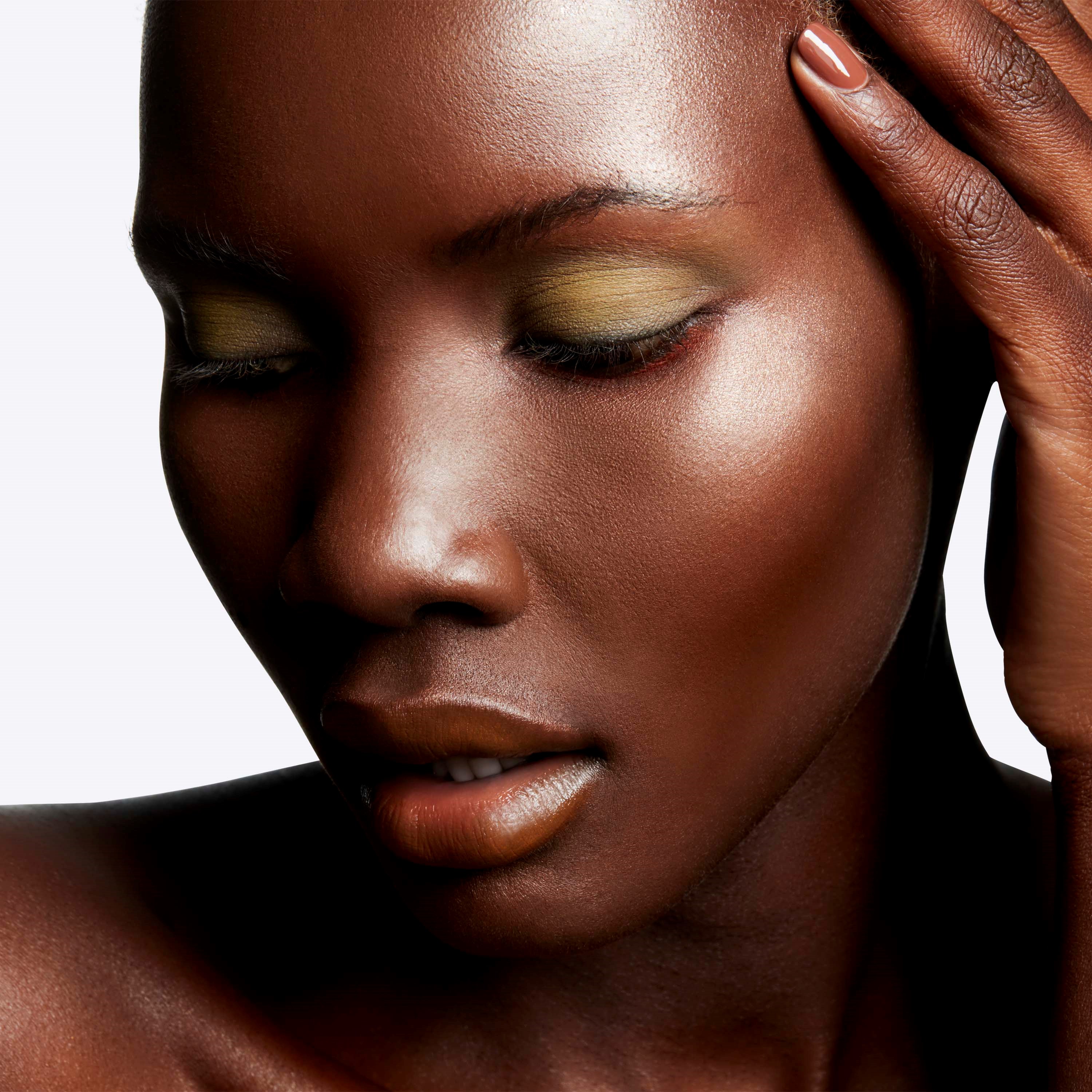 MAC Cosmetics Mineralize Skinfinish Powder Gold Deposit (obrázok 4)