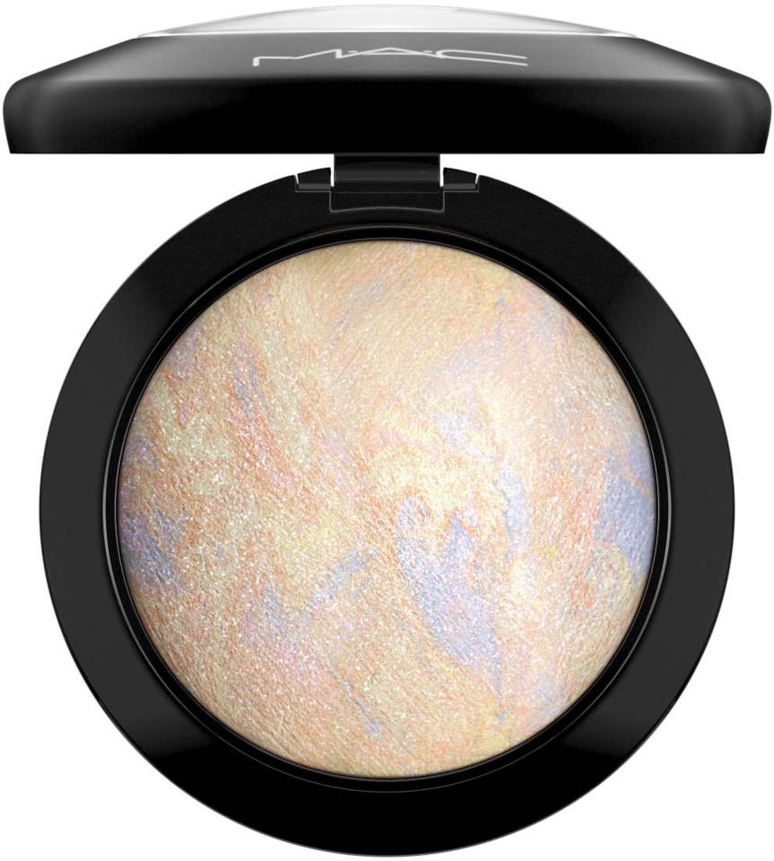 MAC Cosmetics Mineralize Skinfinish Lightscapade