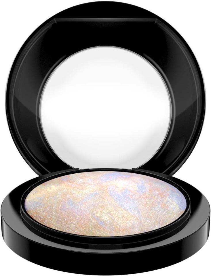 MAC Cosmetics Mineralize Skinfinish Lightscapade
