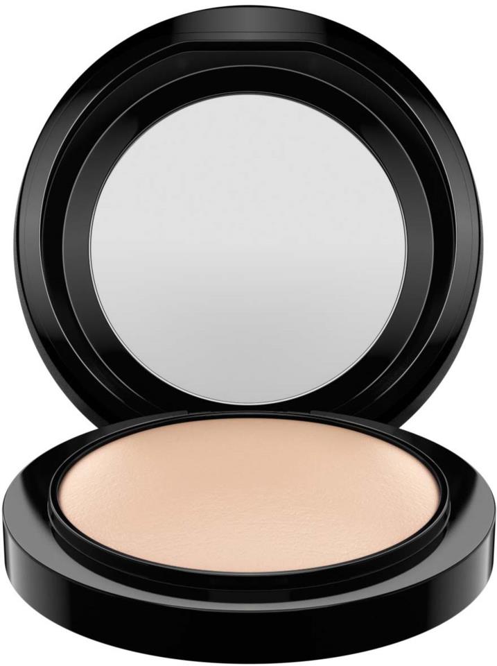 MAC Cosmetics Mineralize Skinfinish/ Natural Light Plus