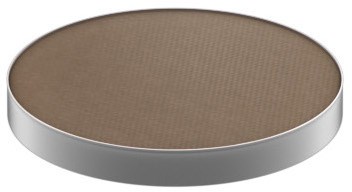 En rund ildfast form med brunt, teksturert overflate og en skinnende metallkant.