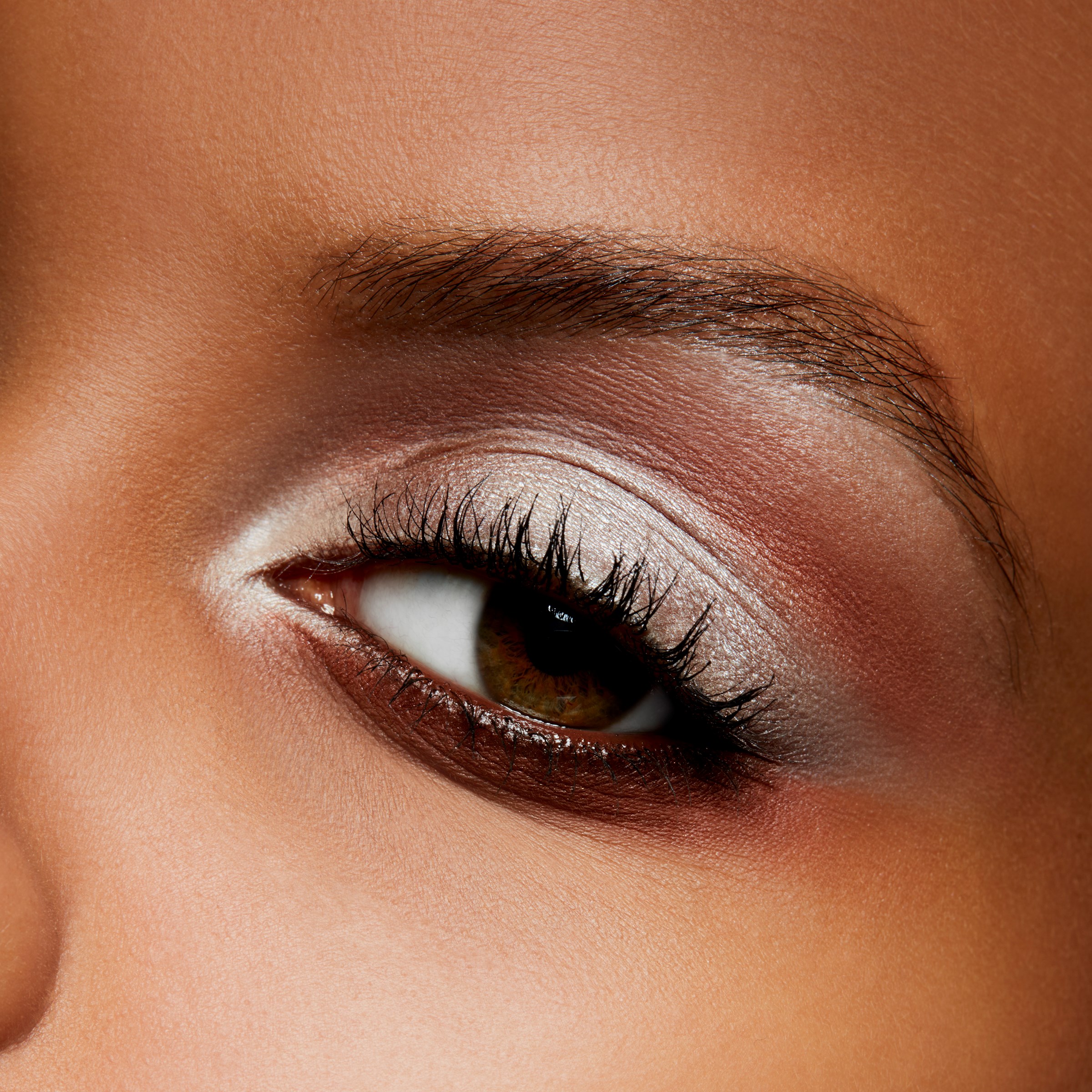 MAC Cosmetics Satin Single Eyeshadow Shroom (obrázok 3)