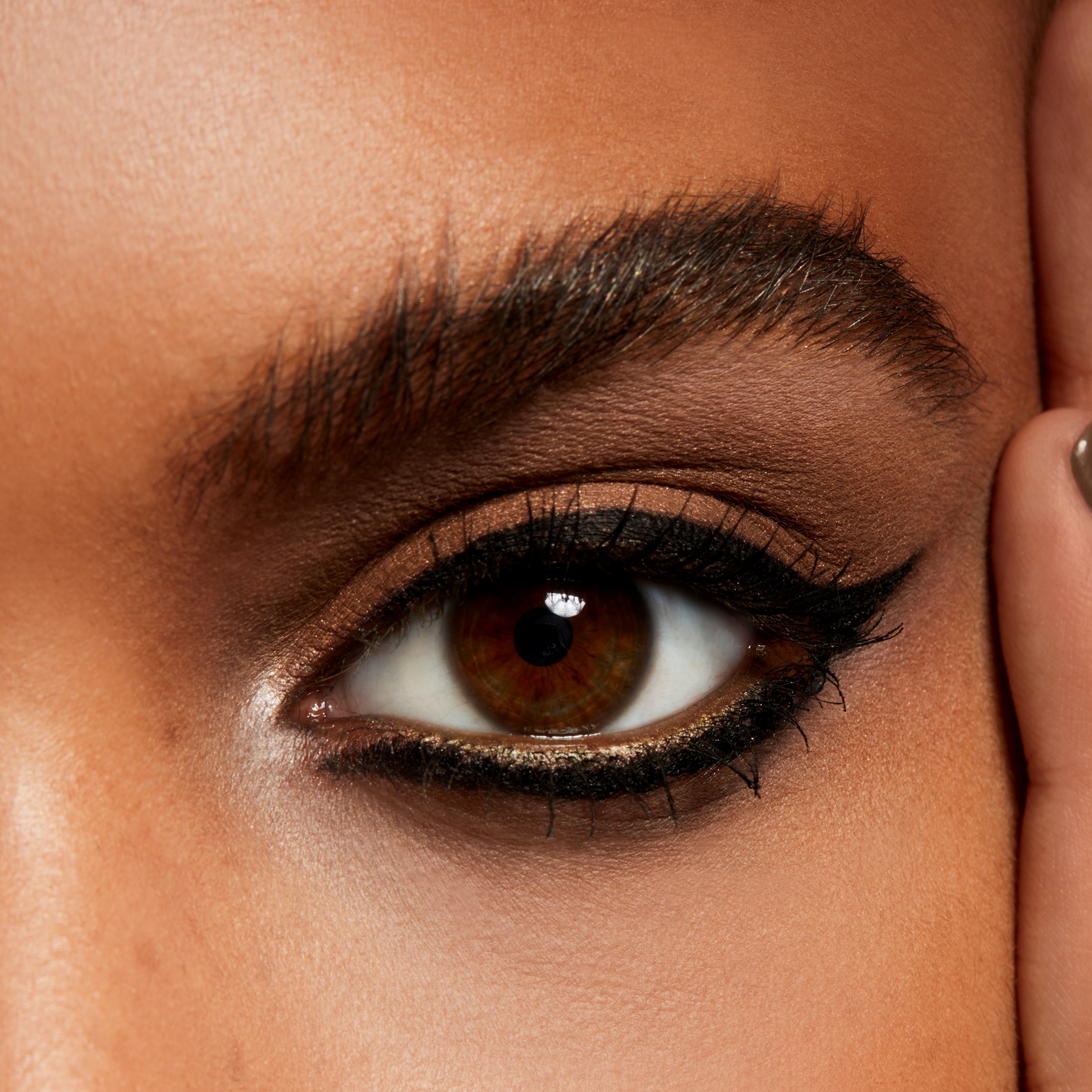 MAC Cosmetics Satin Single Eyeshadow Soba (obrázok 4)