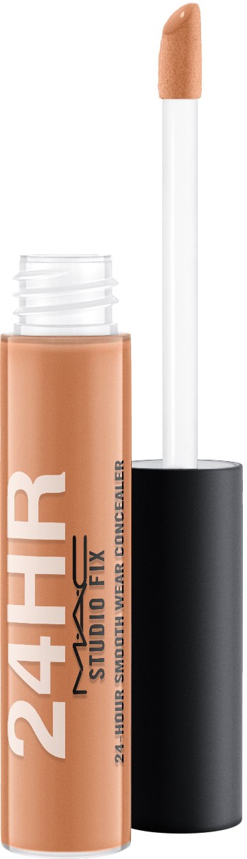 En concealer i beige farge med svart lokk og hvit applikator. Teksten sier 24HIR Studio Fix.